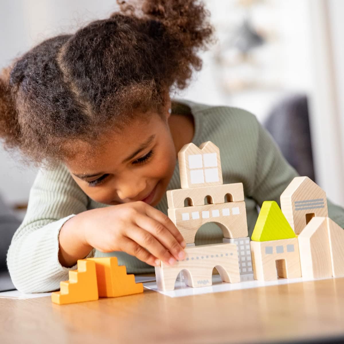 HABA Wooden Building Blocks STEM Toy 26 Building Blocks & 16 Challenge Cards